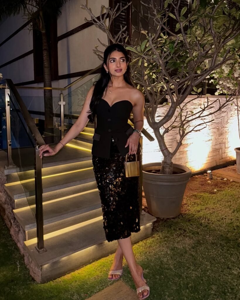 Statement in Sequins