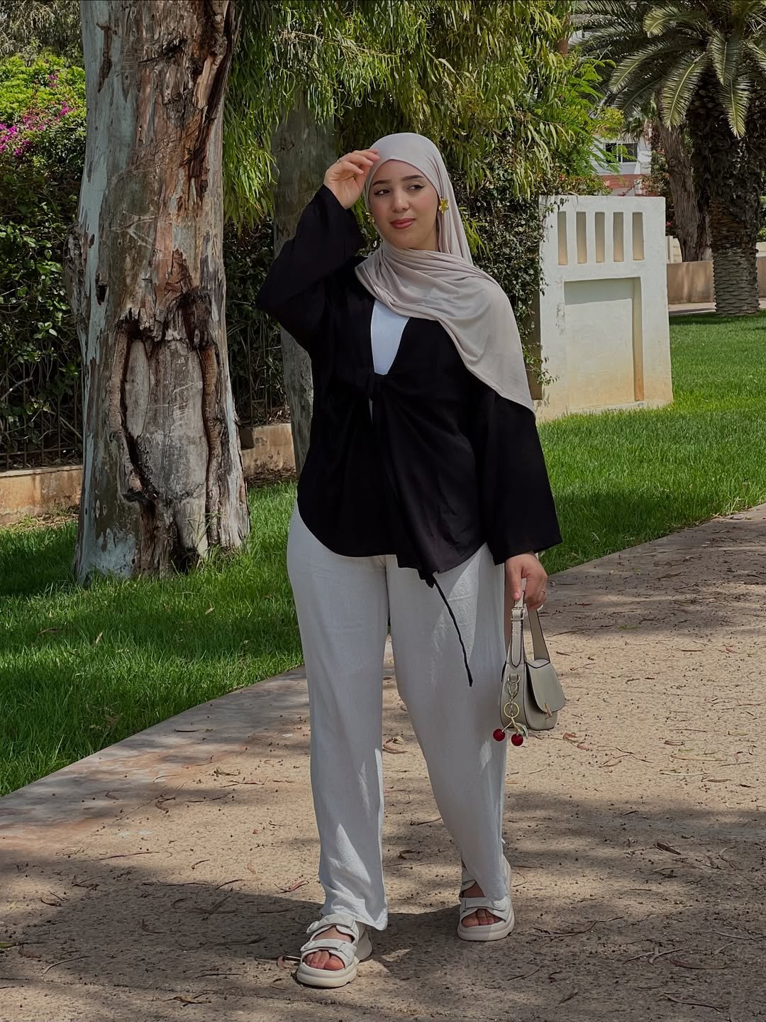 Barely-Gloss Hijab Finish