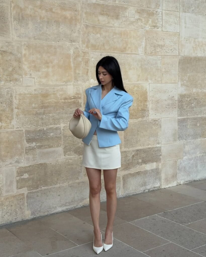 Cream Meets Blue