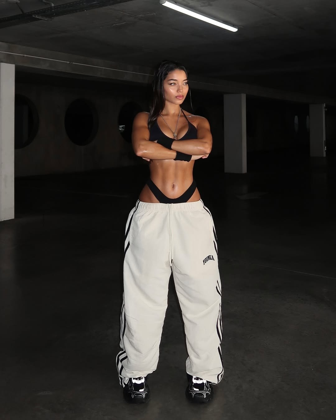 Elastic Waist Sweatpants

