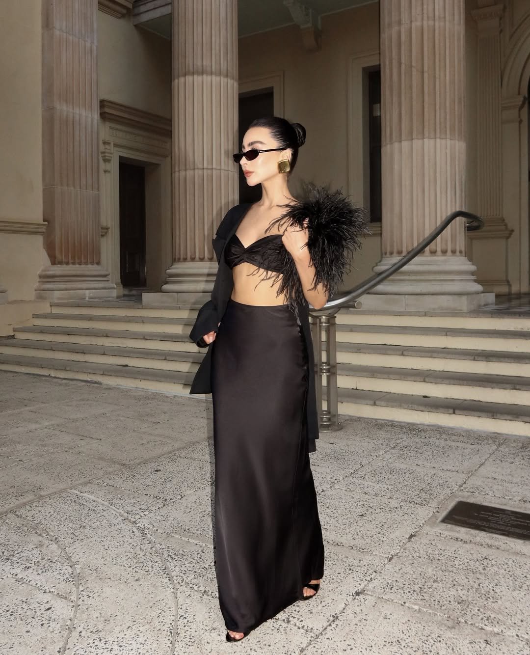 Decent Style 20 *Hottest* Black Skirt Outfit Ideas That Will Make You Stand Out ...