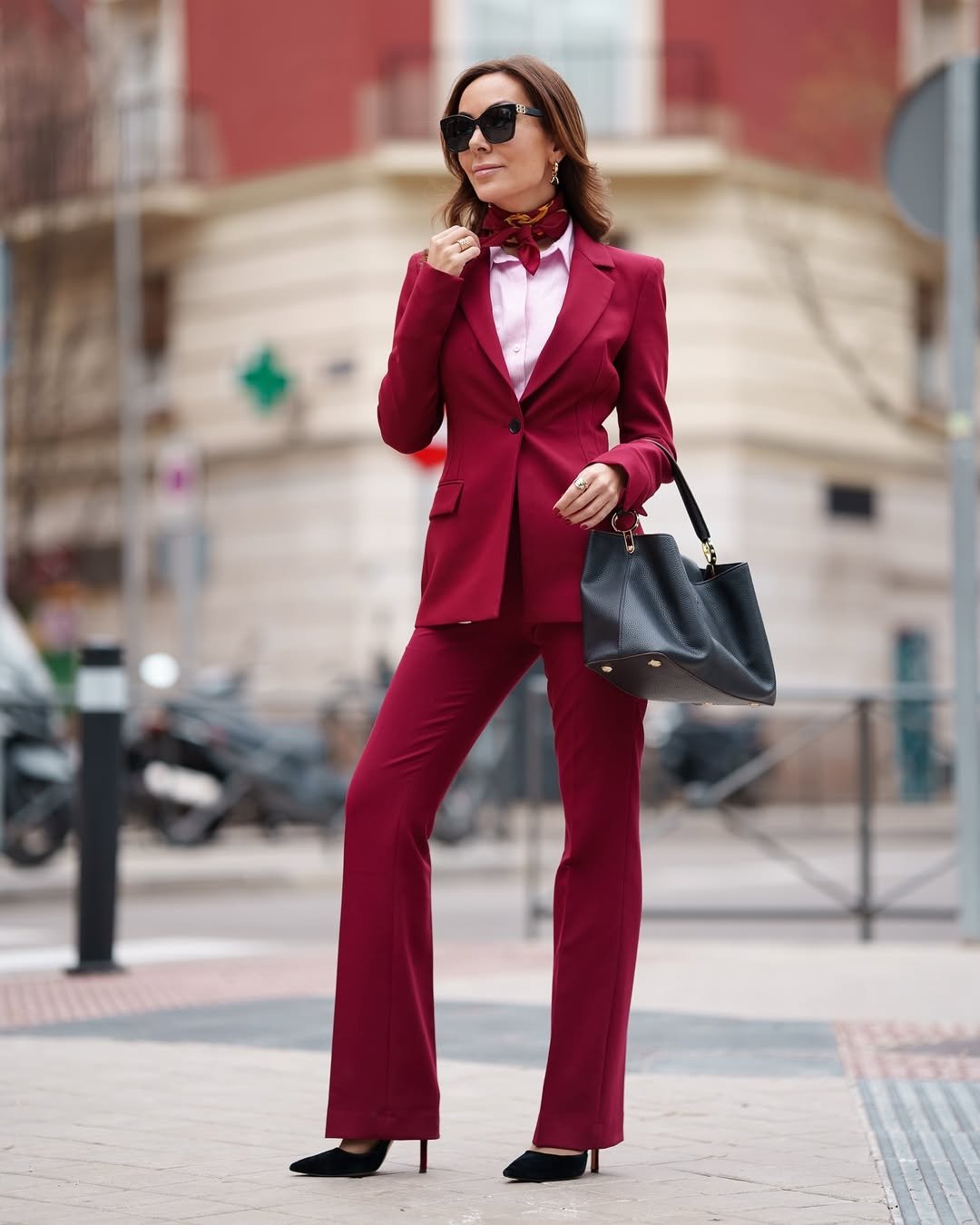 Structured Crepe Suit

