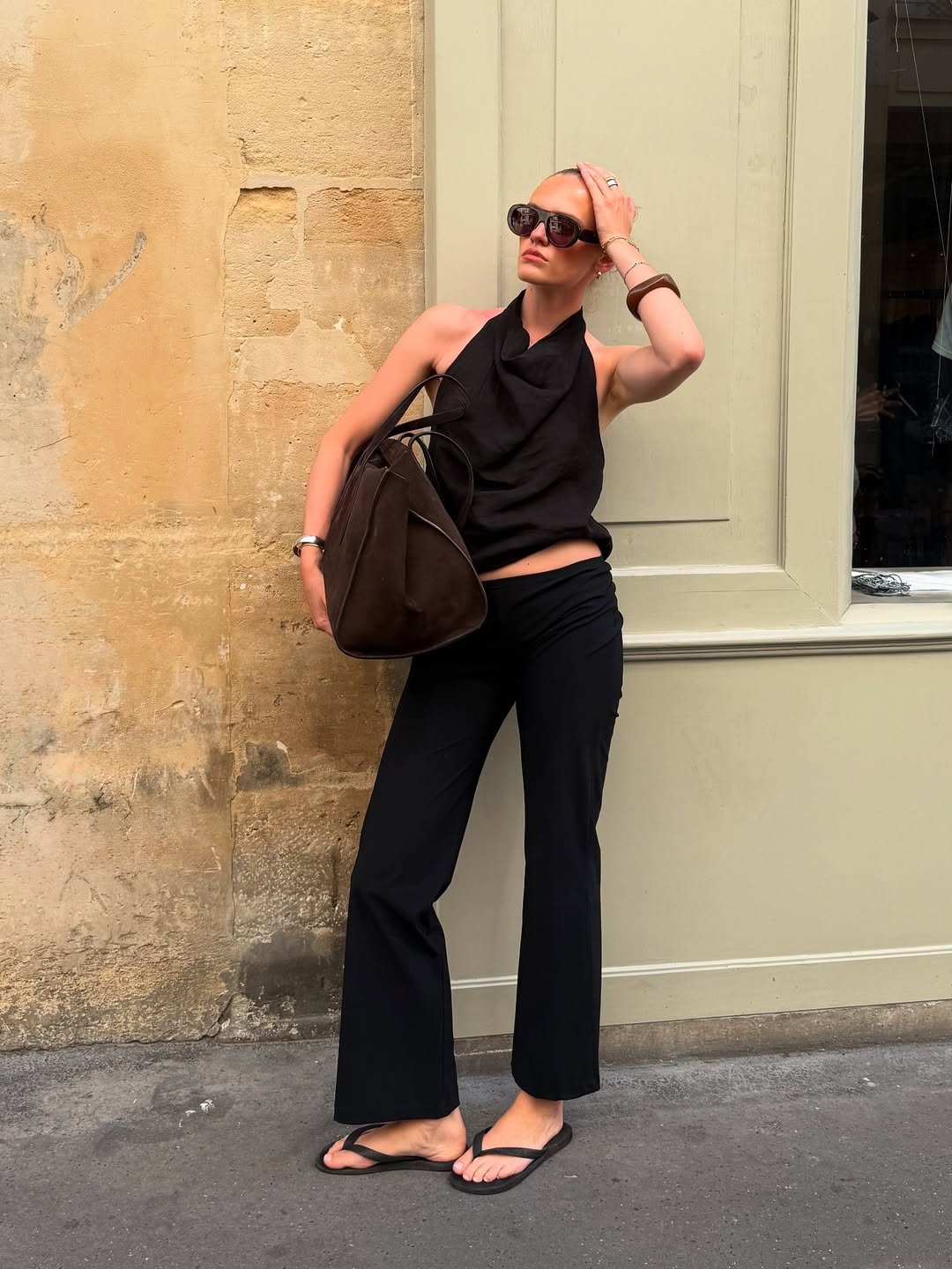 Black City Minimalism