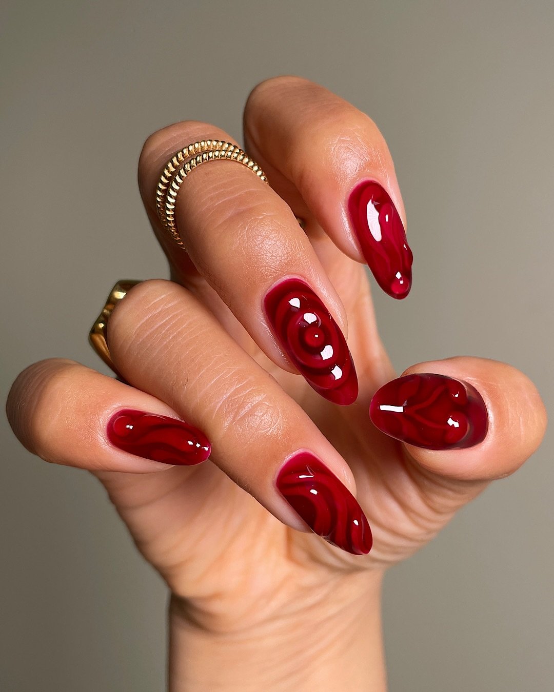  Glossed Crimson Swirl