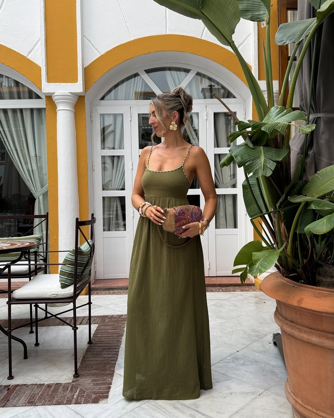 Olive Courtyard Elegance 