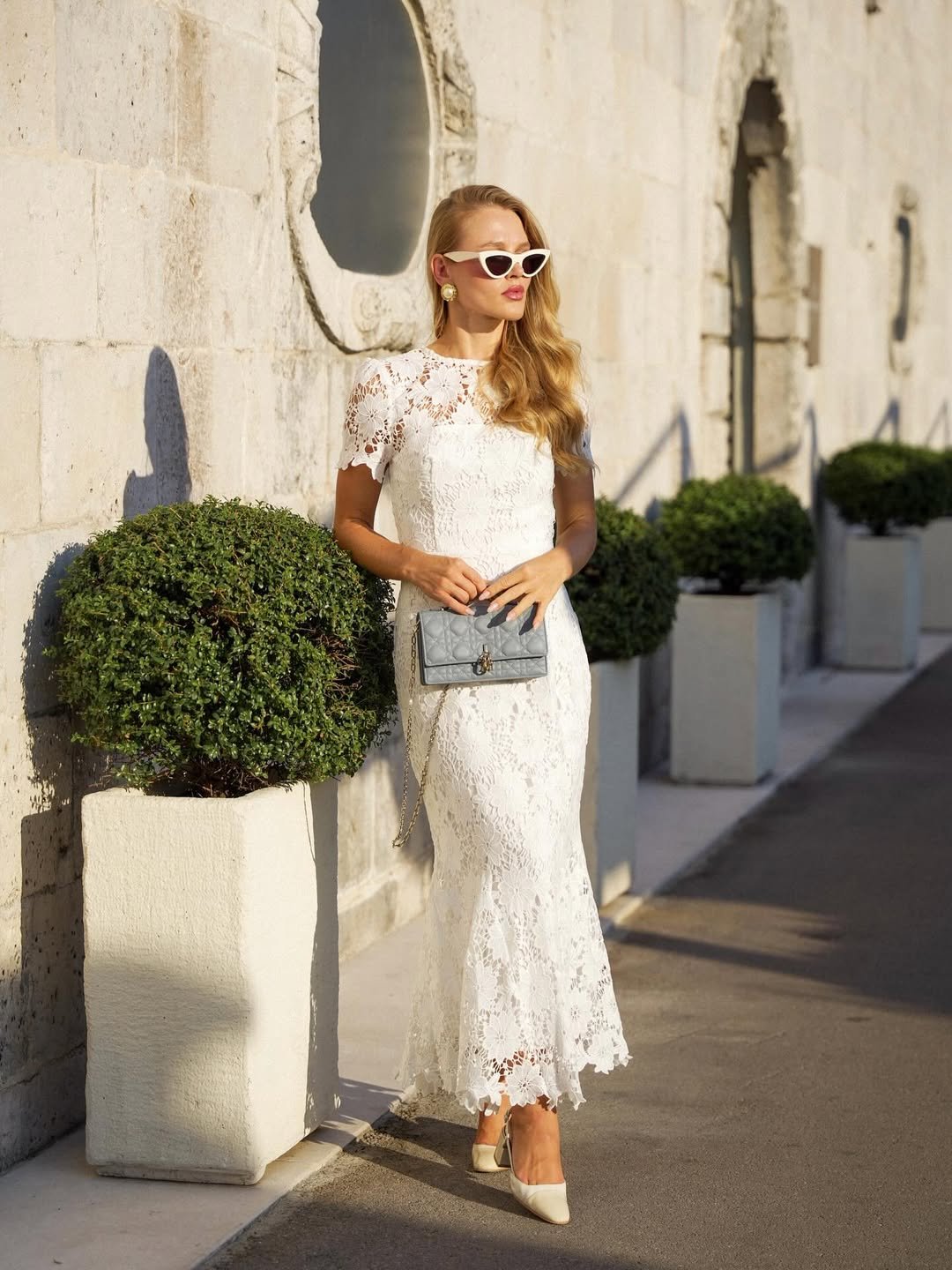 White Lace Glow